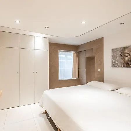 En Bord De Avec Jaccuzi * 安菲翁·莱斯·班恩斯